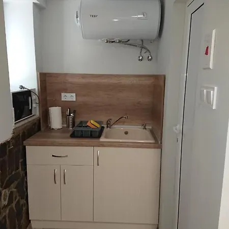 Apartment Studio Vanessa City Center *